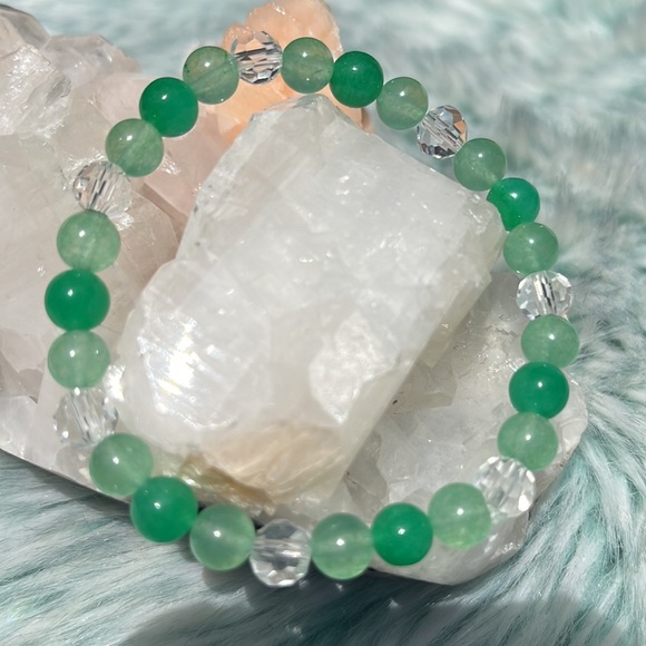 Handmade Green Aventurine Stretch Cord Bracelet. - Picture 2 of 4